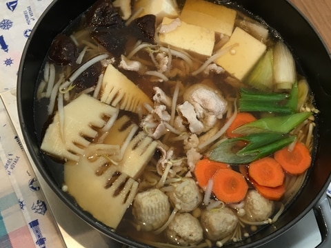 たけのこと豚肉の寄せ鍋